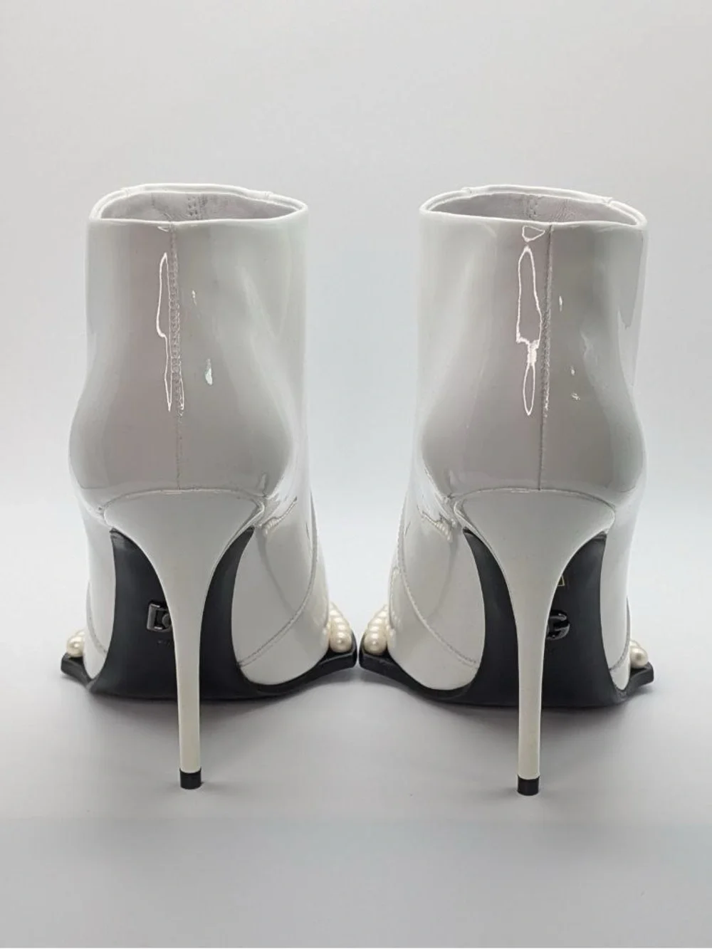 NWT Dolce & Gabbana White Patent Pearl-Trim Stiletto Ankle Boots NIB Authentic - Picture 16 of 16